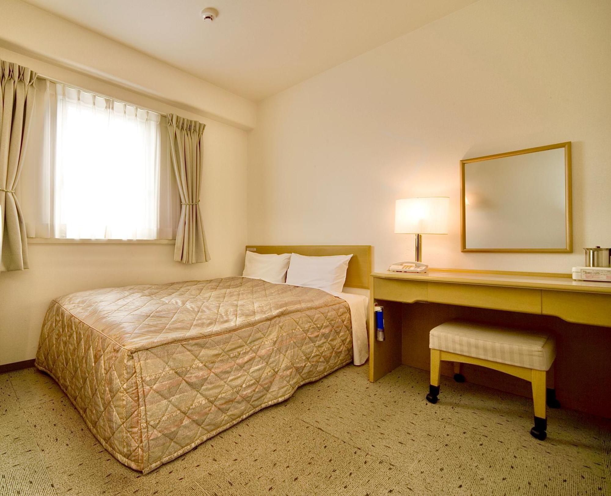 Kurashiki Ekimae Universal Hotel Exterior photo
